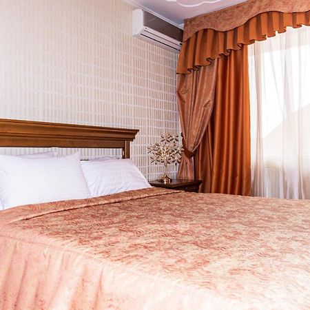 Olymp Hotel Uzhhorod Εξωτερικό φωτογραφία