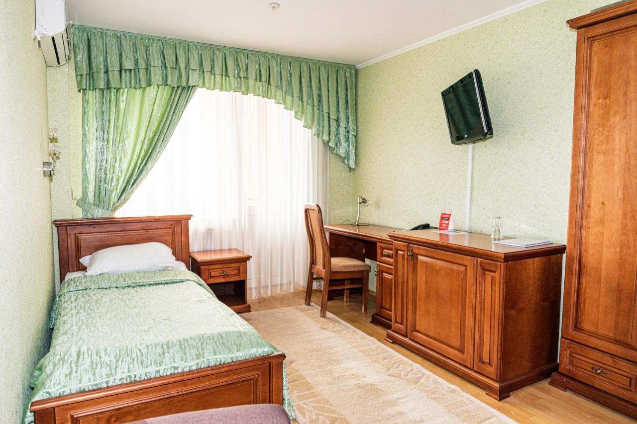 Olymp Hotel Uzhhorod Εξωτερικό φωτογραφία