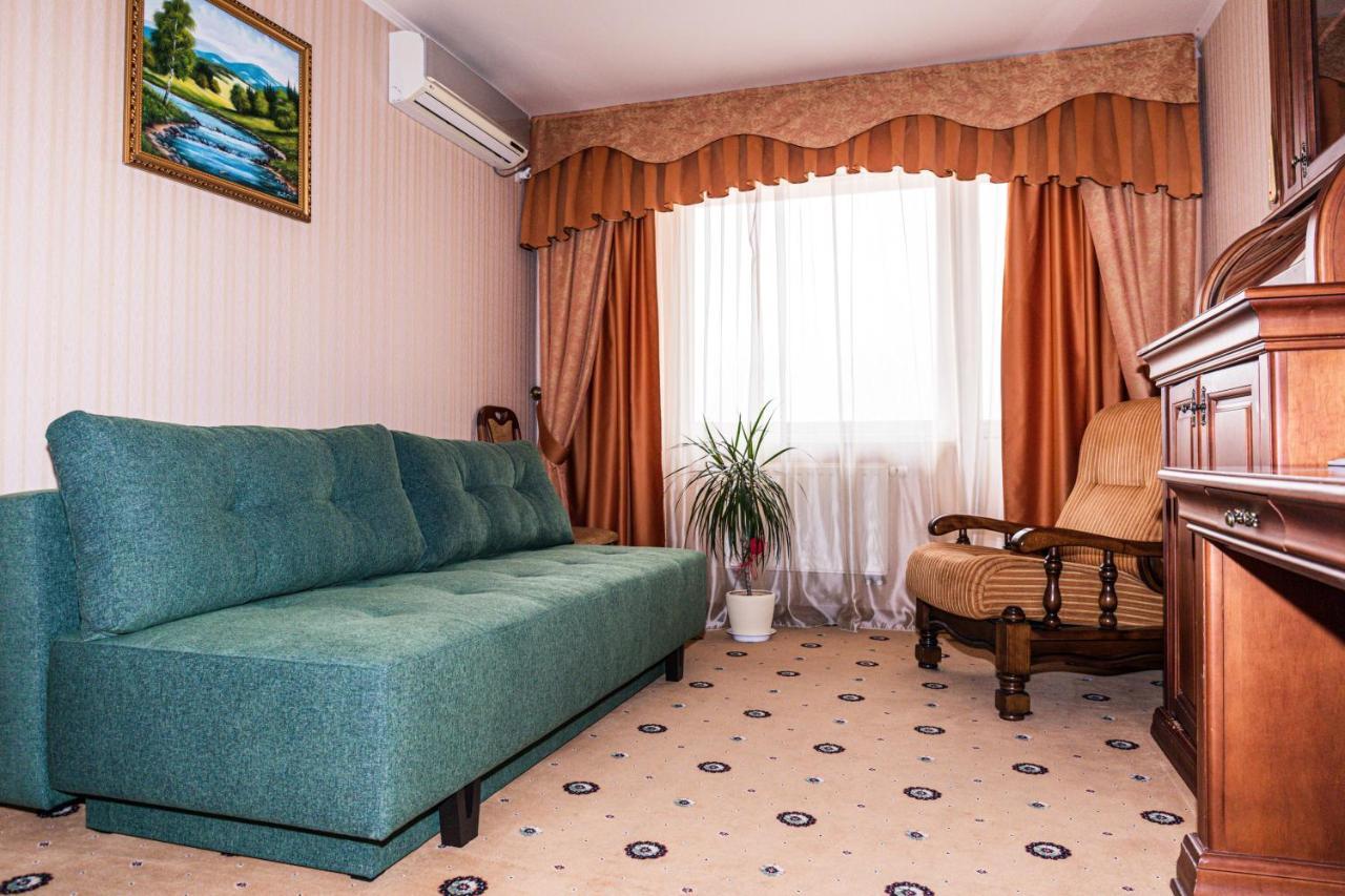 Olymp Hotel Uzhhorod Εξωτερικό φωτογραφία